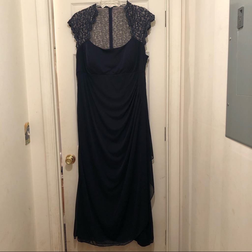 Long Mother Of The Bride/Formal Dress